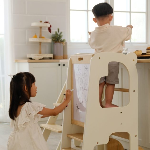 BUDDY Kids Learning Tower with Whiteboard - Image 3