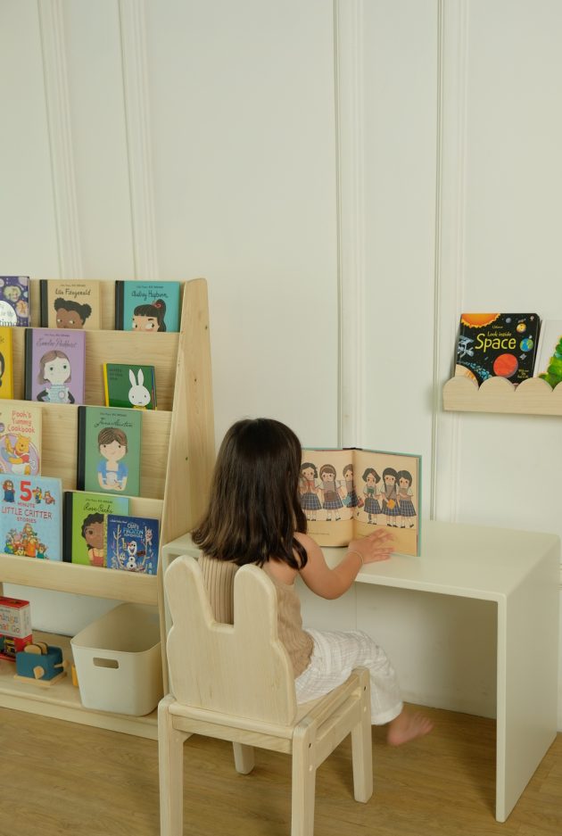 SANA Front Facing Stading Bookshelf - Image 3
